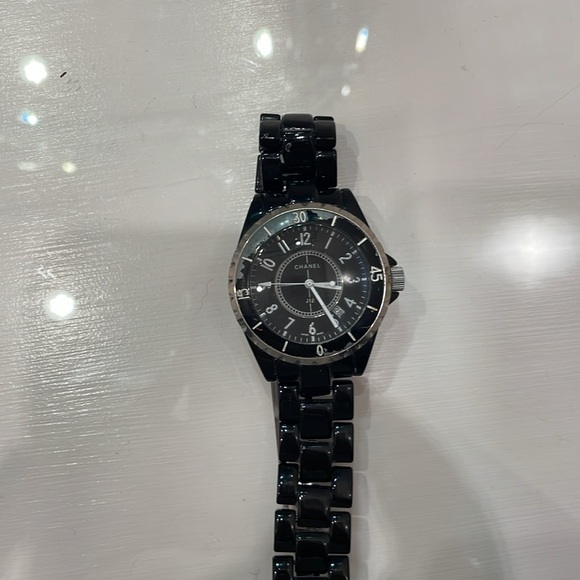 Watch - Picture 2 of 10